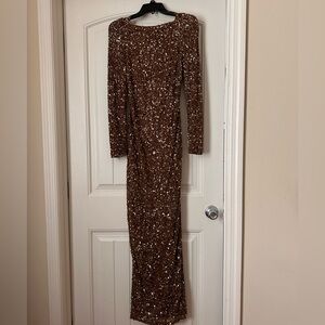 Bronze ABS backless gown with sleeves